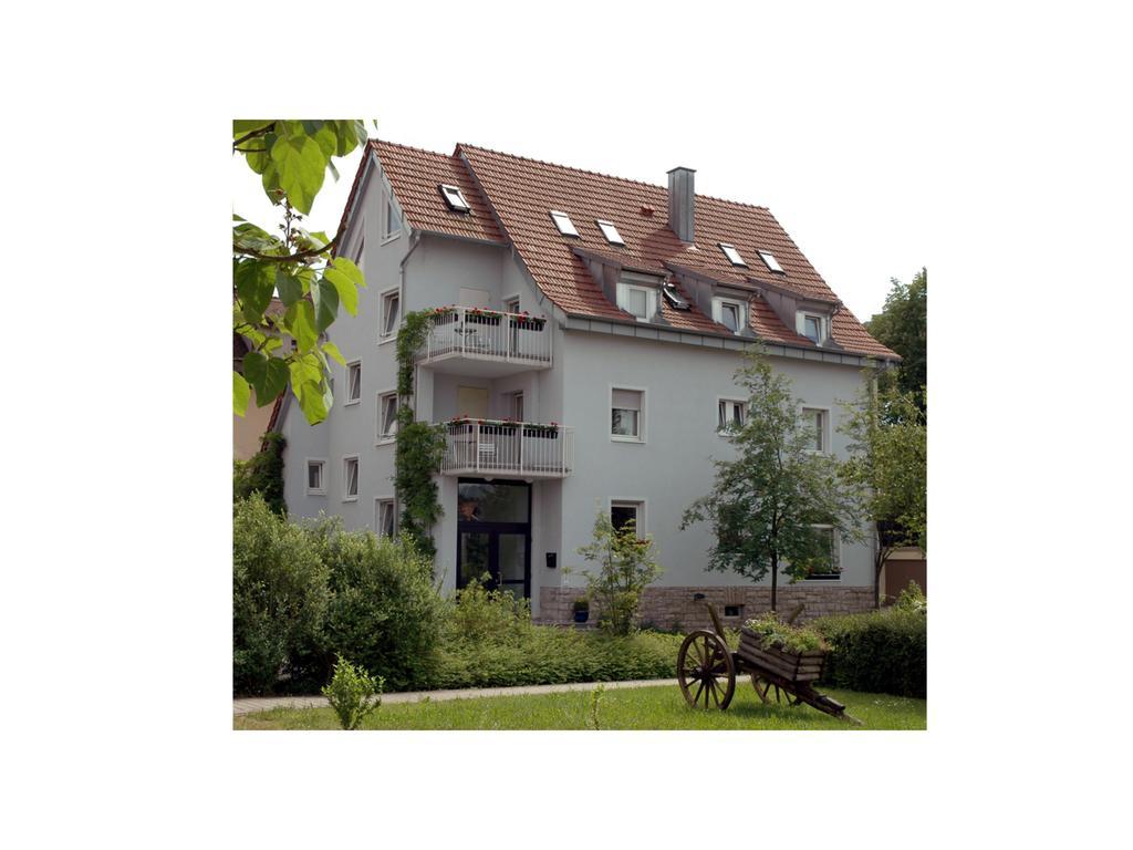 Hotel Am Rokokogarten Veitshochheim Bagian luar foto